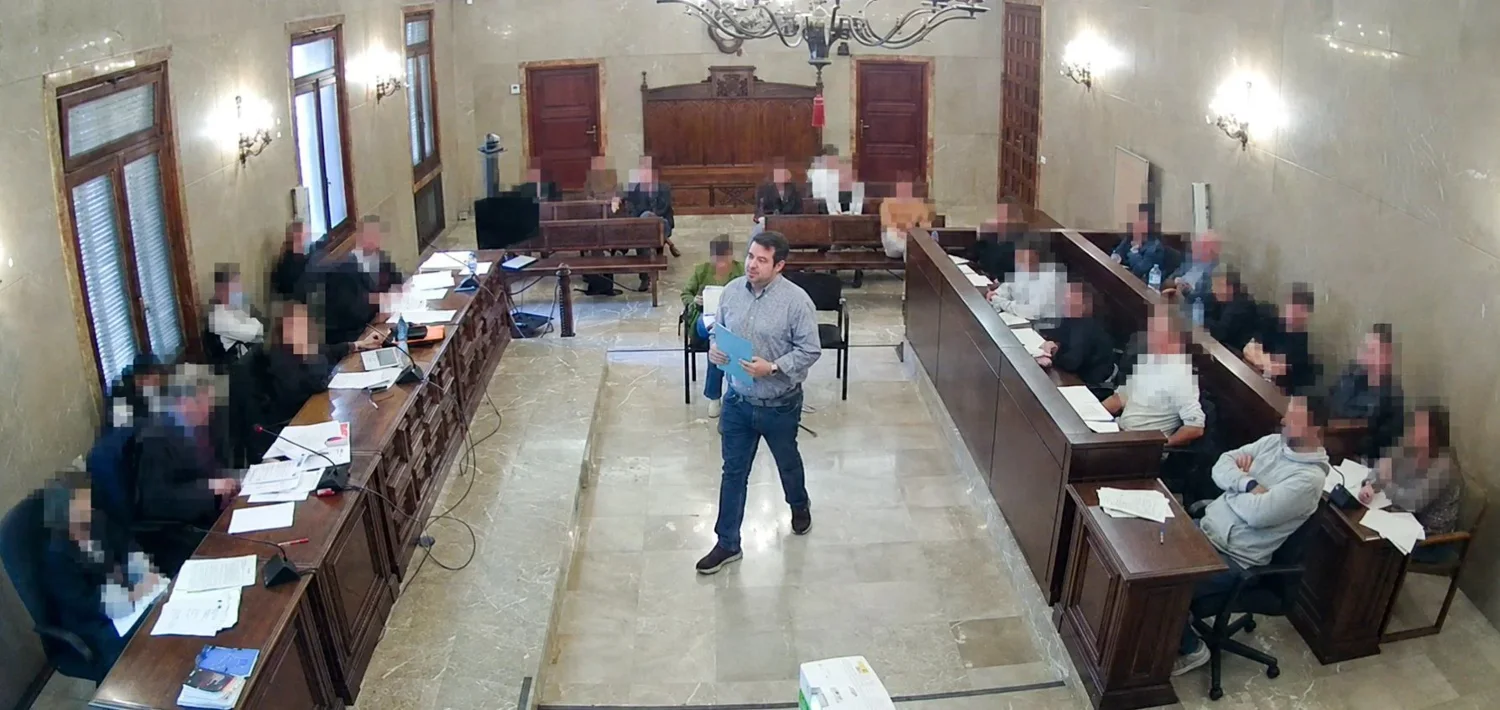 Carlos Cuadrado durante una intervención pericial ante un tribunal del jurado
